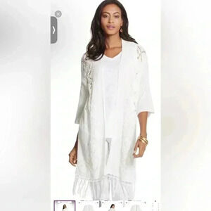 - Chicos new with Tags Beachy Comono / Cardigan NWT Easter